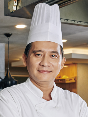 Chinese Food Chef at Hotel Olive Greenz best non veg restaurant in chennai